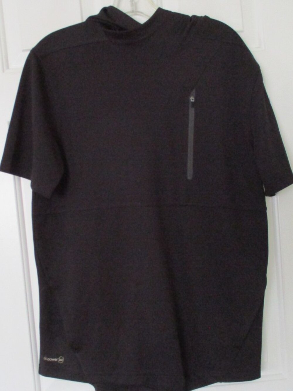 Reebok Mens S/S Black Stretch Hoodie Shirt w/Zippered Security Pocket NWOT - L